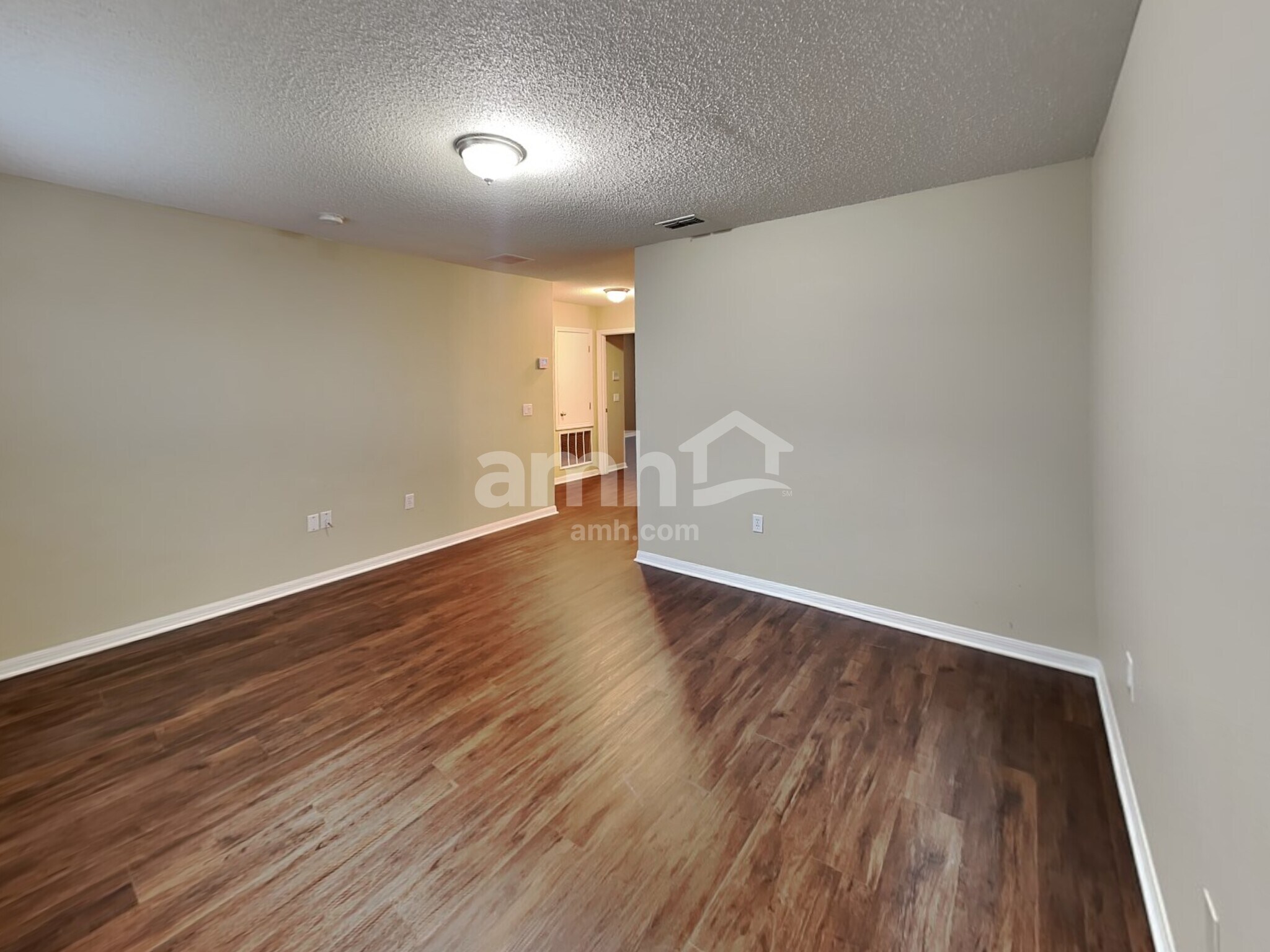 Building Photo - 901 Anchorage Ln