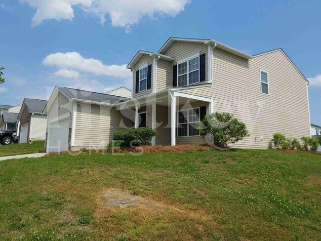 Building Photo - 4406 Vernon Cir SE