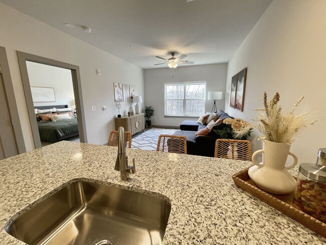 Building Photo - Tuscany | 1 Bed 1 Bath | 786 sf