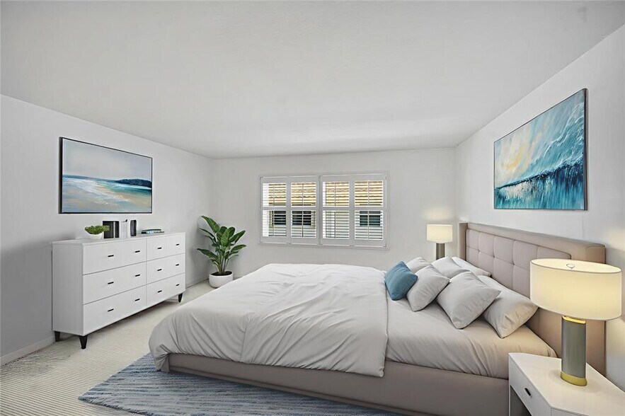 Building Photo - 5555 N Ocean Blvd