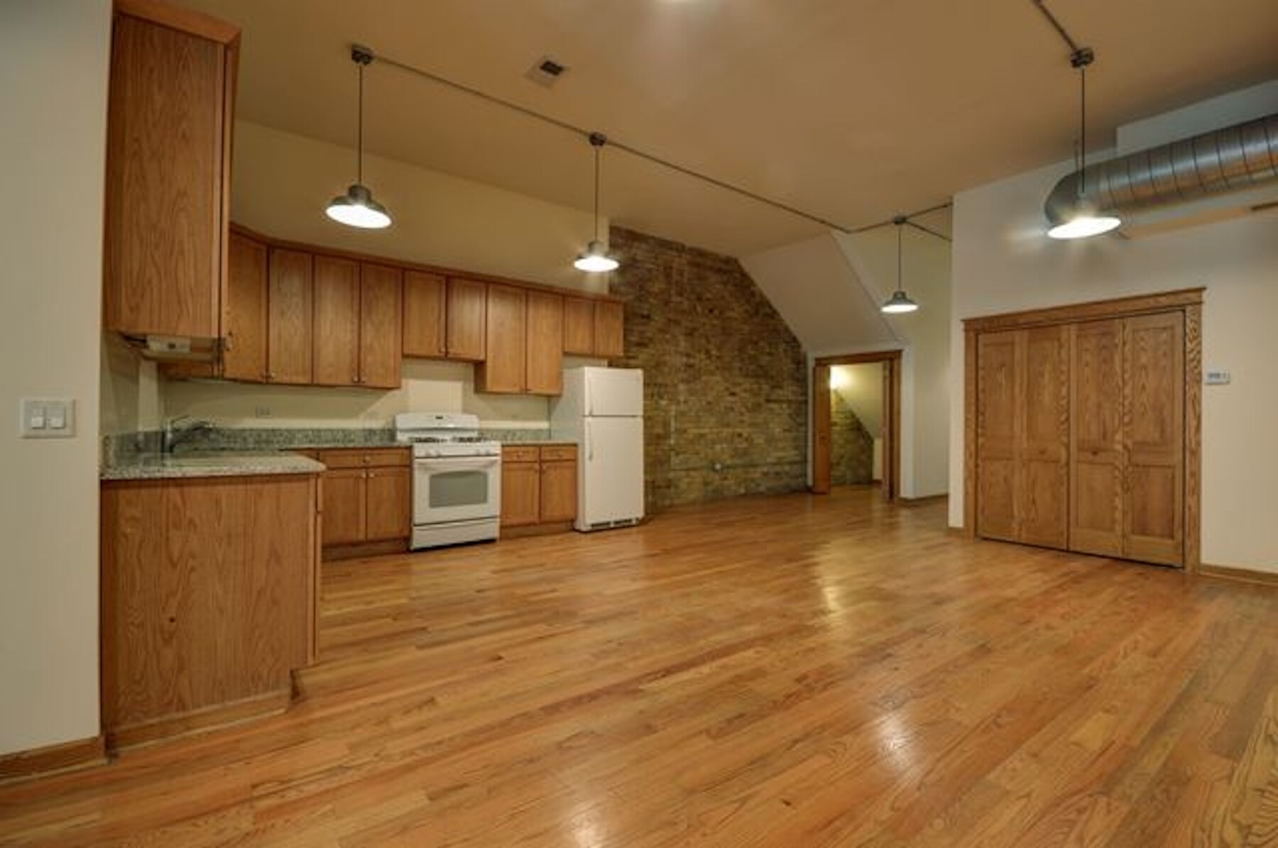 Building Photo - 123 N Jefferson St