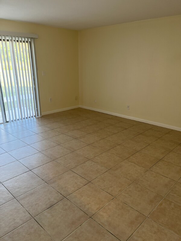 Building Photo - 1870 Agora Cir SE