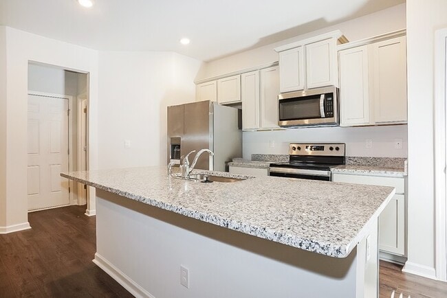 Building Photo - Townhome in Augusta with Attached Garage