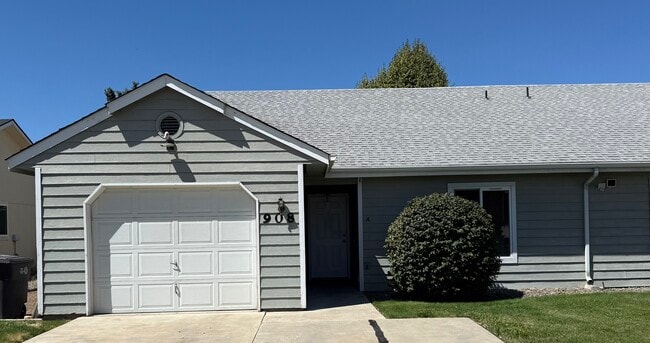 Primary Photo - 908 N 34th Ave