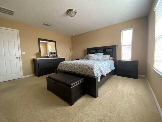 Building Photo - 2923 Puerta Del Sol Blvd