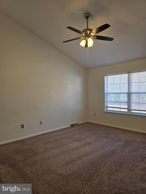 Building Photo - 529 Schooner Way