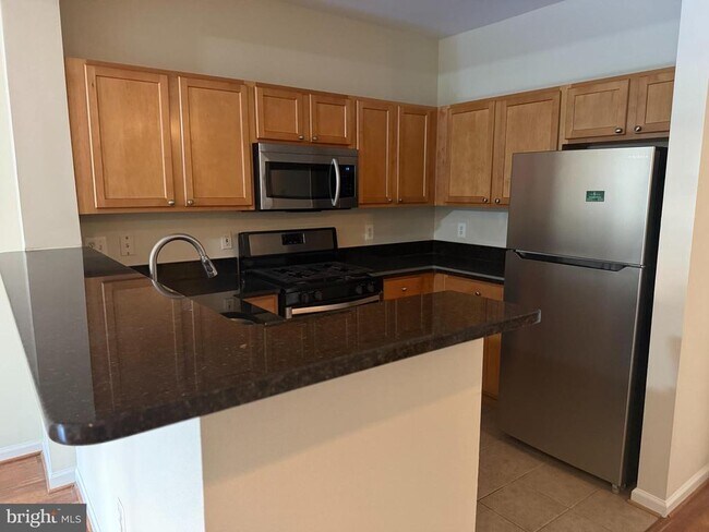 Building Photo - 12000 Market St