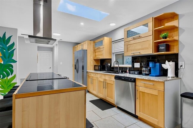 Building Photo - 3044 Golden Rain Dr
