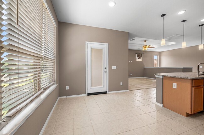 Building Photo - 9312 Bauer Vista Dr