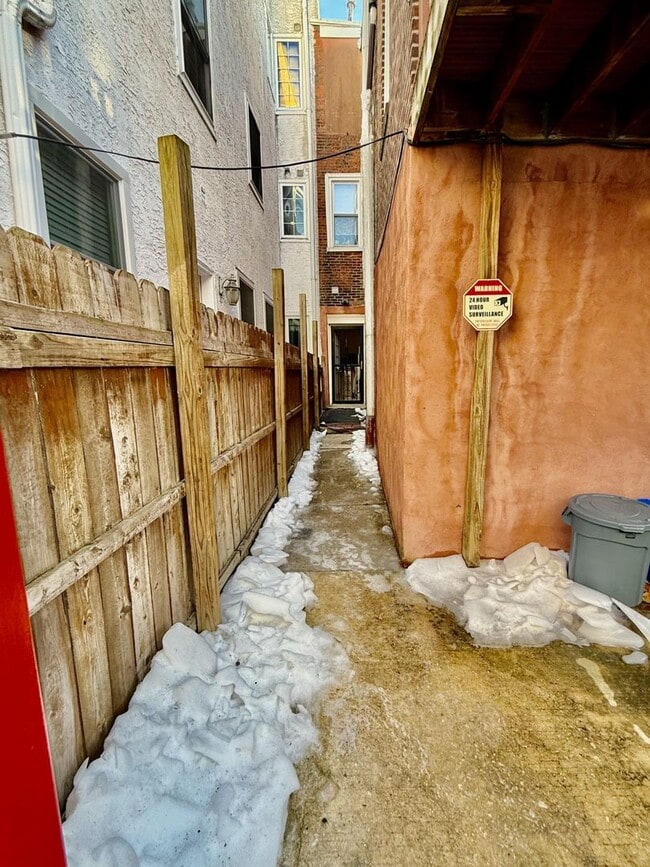 Building Photo - 2205 Fitzwater St