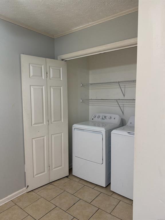 Building Photo - 8425 English Oak Loop