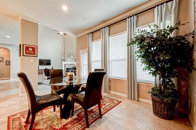 Building Photo - 4311 Madera Creek Ln