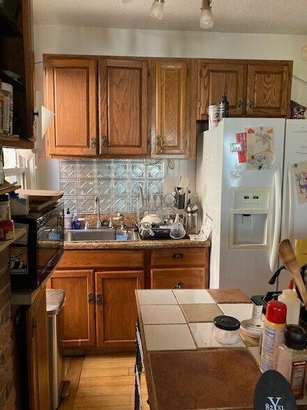 Building Photo - 219 Dwight St