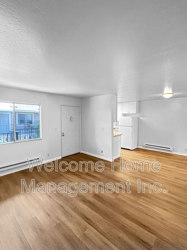 Building Photo - 15636 Usher St