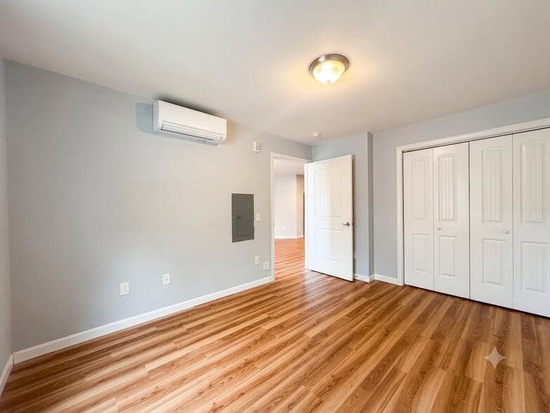 Building Photo - 26 Patriots Ln