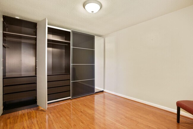 Building Photo - 2919 Willston Pl