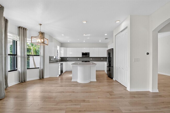 Building Photo - 7176 Sandgrace Ln