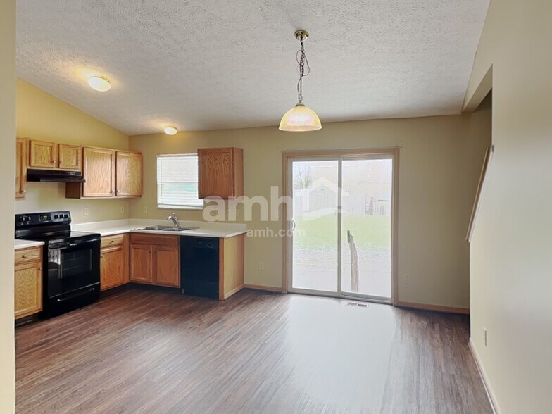 Building Photo - 88 Brooksedge Dr E