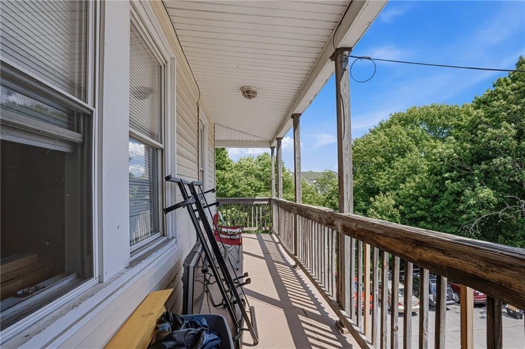 Building Photo - 937 Social St