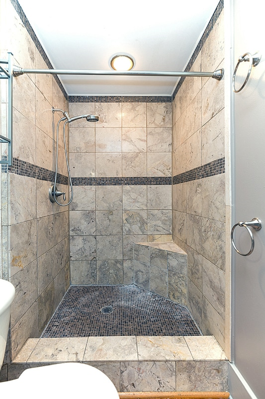 Building Photo - 4682 Huron Hill Dr