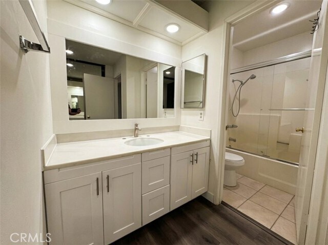 Building Photo - 7 Stanford Ct