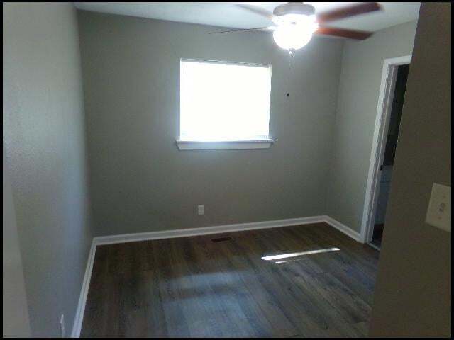 Building Photo - 7410 Valley Dr