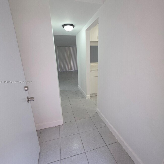 Building Photo - 19771 SW 114th Ave