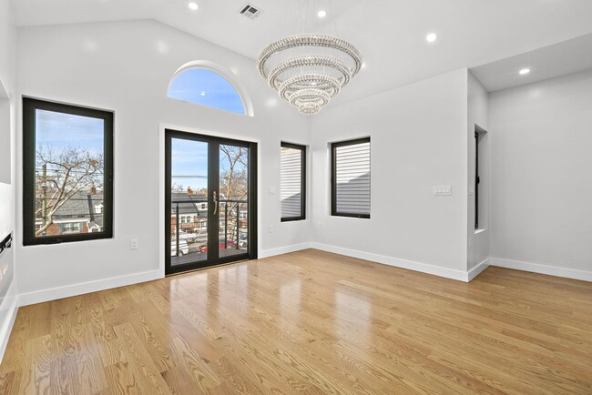 Building Photo - 482 John F. Kennedy Blvd