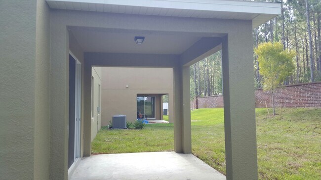 Building Photo - 1065 Vinsetta Cir