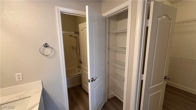 Building Photo - 5252 Island Chain Rd