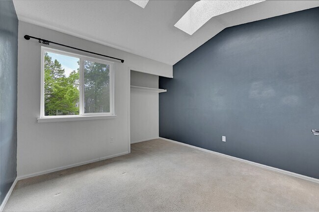 Building Photo - $2,800 - 3 Bed,  2.5 Bath Townhome in Arva...