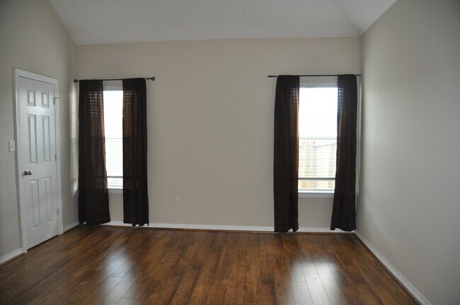 Building Photo - 20913 Sunrise Pine View Ln