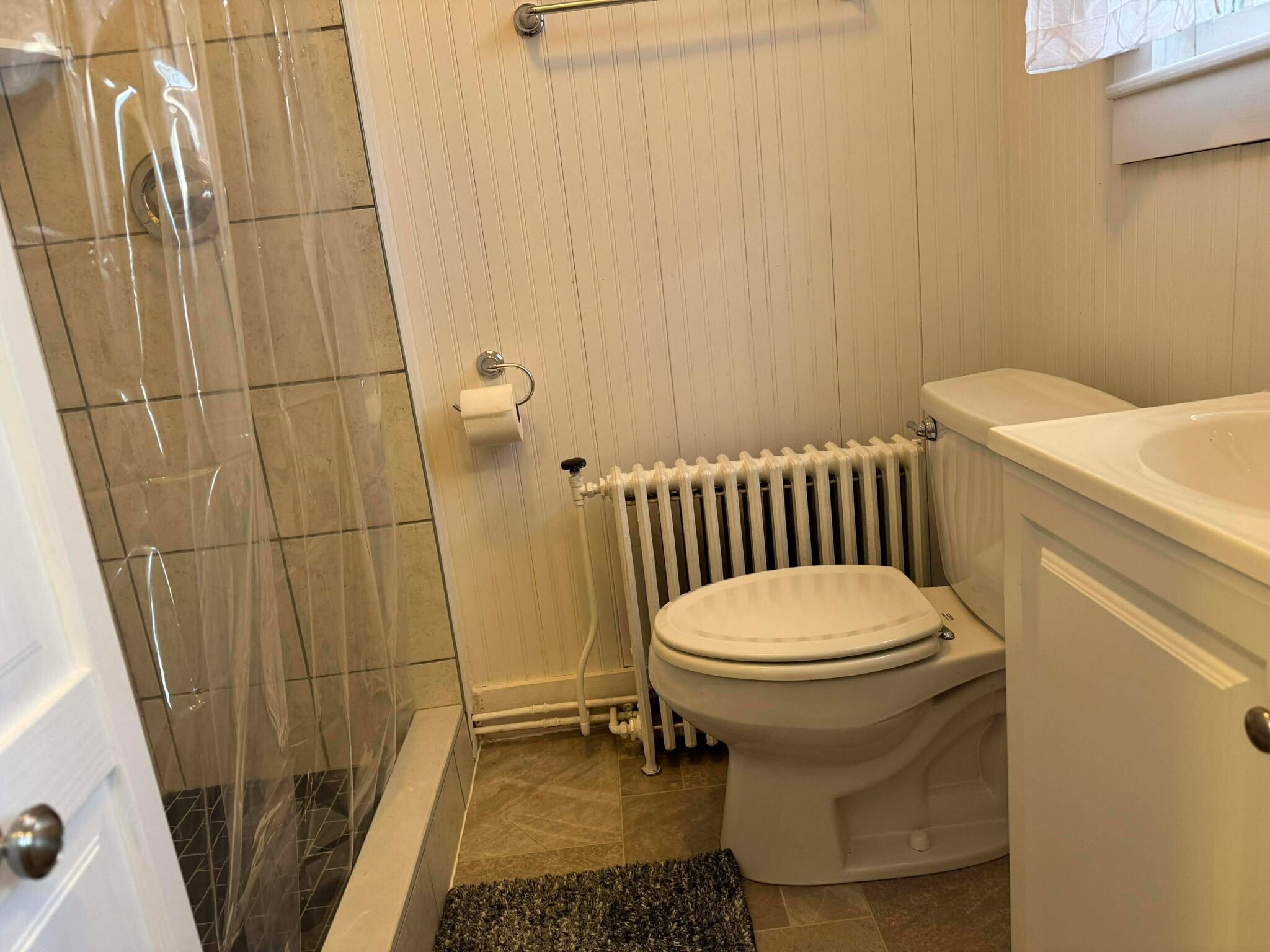 Building Photo - 115 Main St