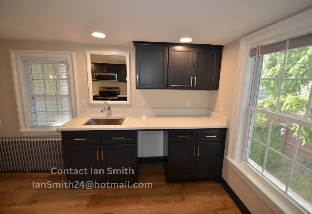 Building Photo - 109 E Pomfret St