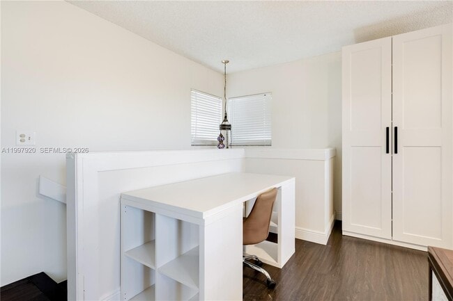 Building Photo - 2801 SW 106th Ave