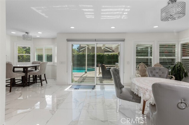 Building Photo - 4 Bayview