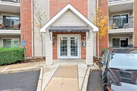 Building Photo - 3313 Wyndham Cir