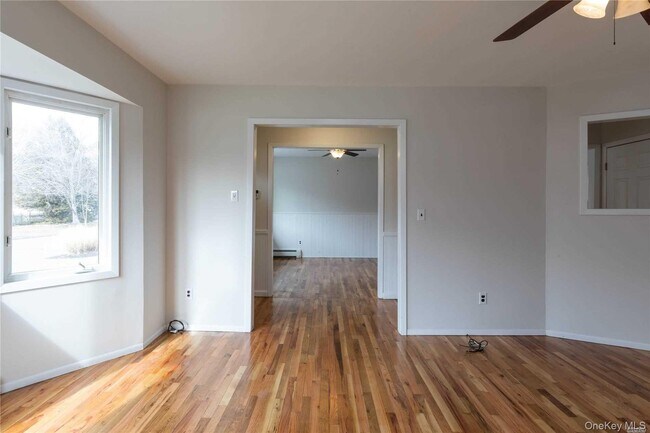 Building Photo - 5 Ashland St