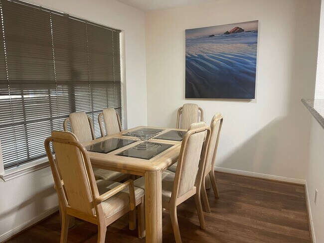 Building Photo - 2300 Old Spanish Trl