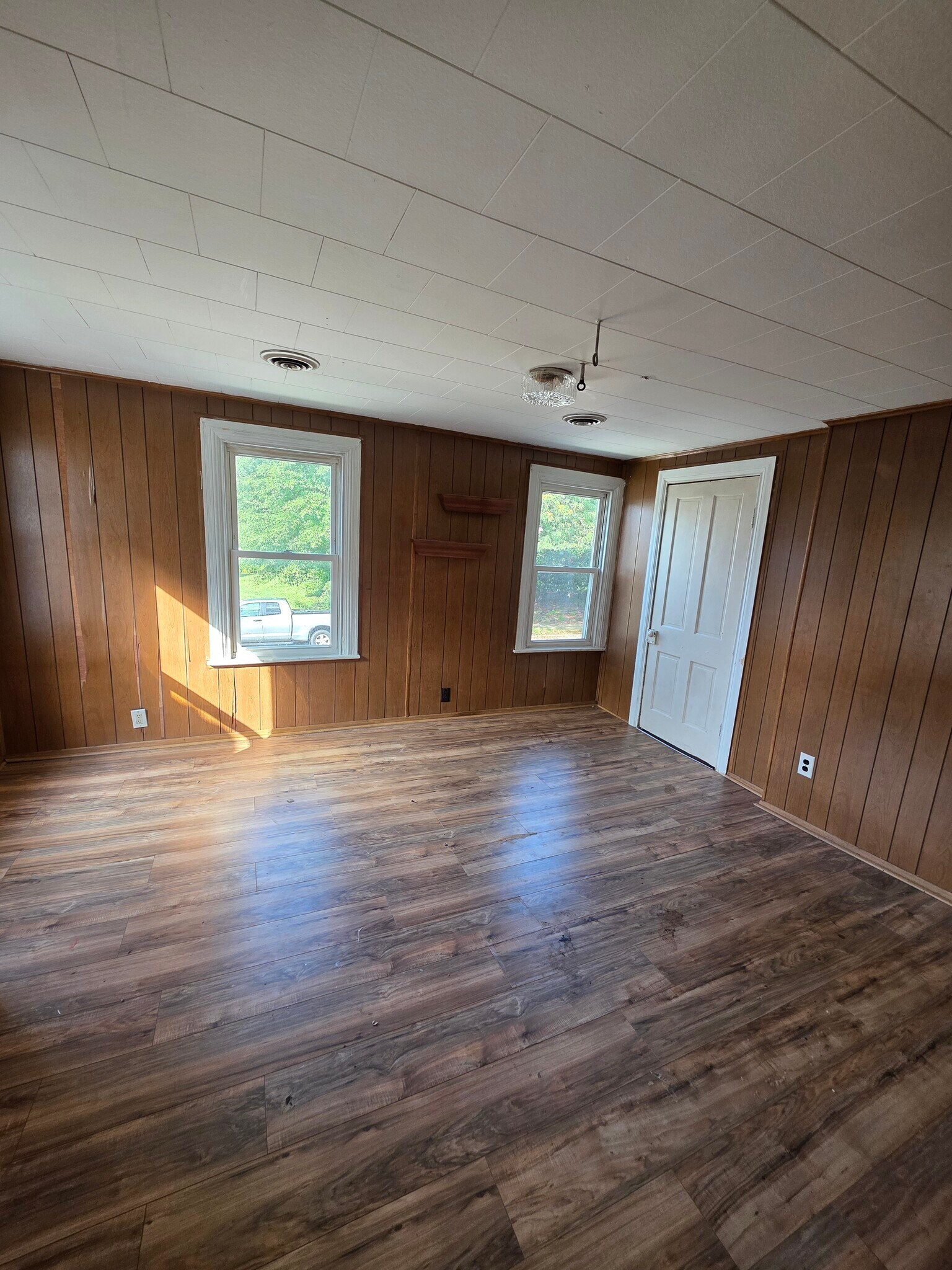 Bedroom # 2 - 307 N Governors Ave