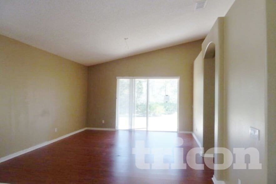 Building Photo - 2233 Sand Arbor Cir