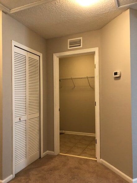 Building Photo - 1819 Biscayne Bay Cir