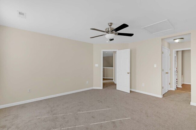 Building Photo - 825 Tahoe Trail