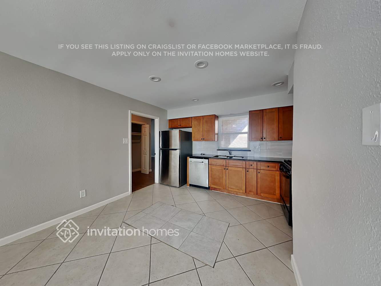 Building Photo - 4515 Hidden Springs Dr