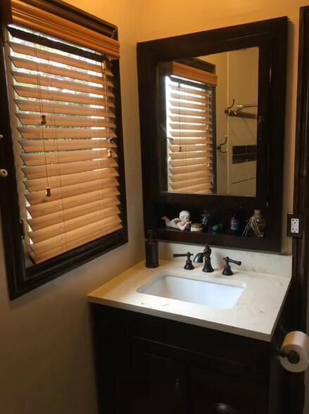 Bathroom 2 - 1238 Meadowbrook Ave