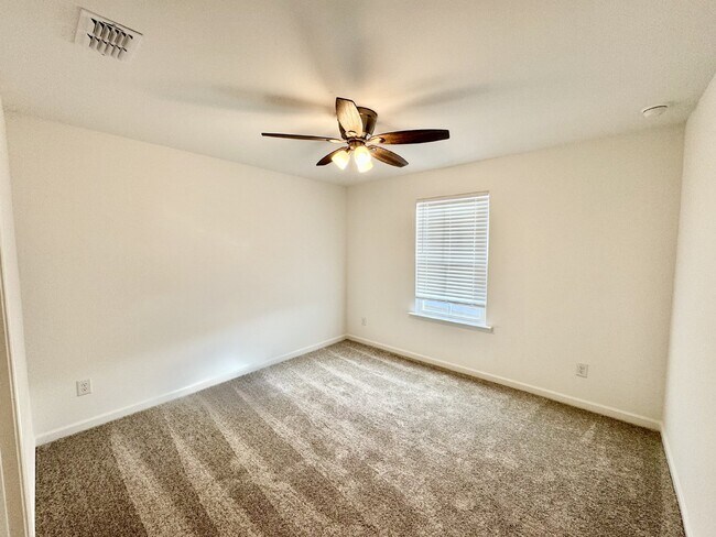 Building Photo - Be the First to Live in This Beautiful 5 B...