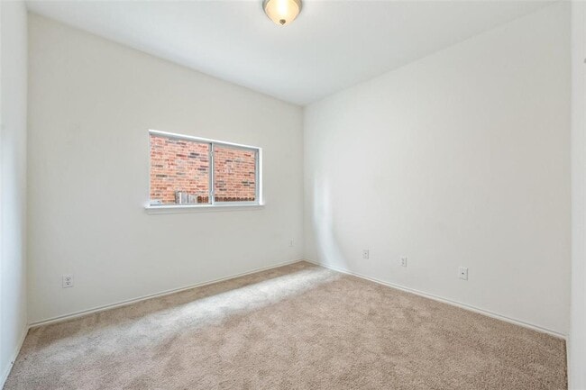 Building Photo - 2117 Sage Canyon Dr