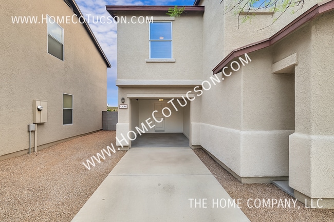 Building Photo - 1542 E Melridge St