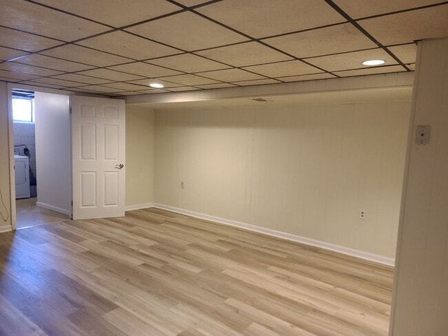 Building Photo - 4443 Scotia Rd