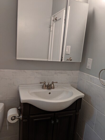 Building Photo - 1201 Krameria St